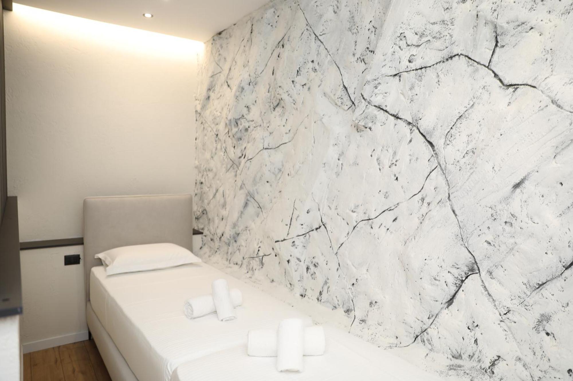 Hotel Scutari Shkoder Luaran gambar